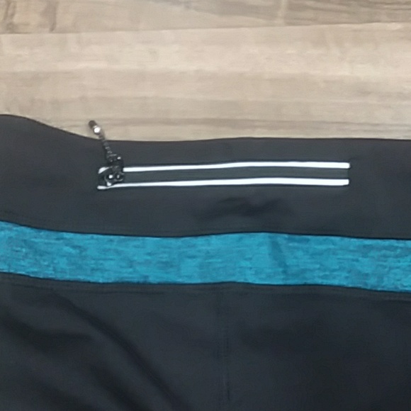 Kirkland Womens Active Yoga 3/4 Leggings - Picture 4 of 4